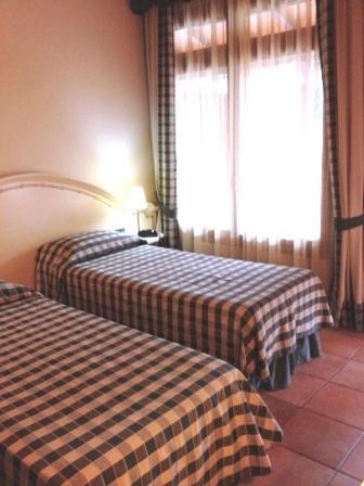 Motel 7 Laghi Castelletto Di Branduzzo Habitación foto
